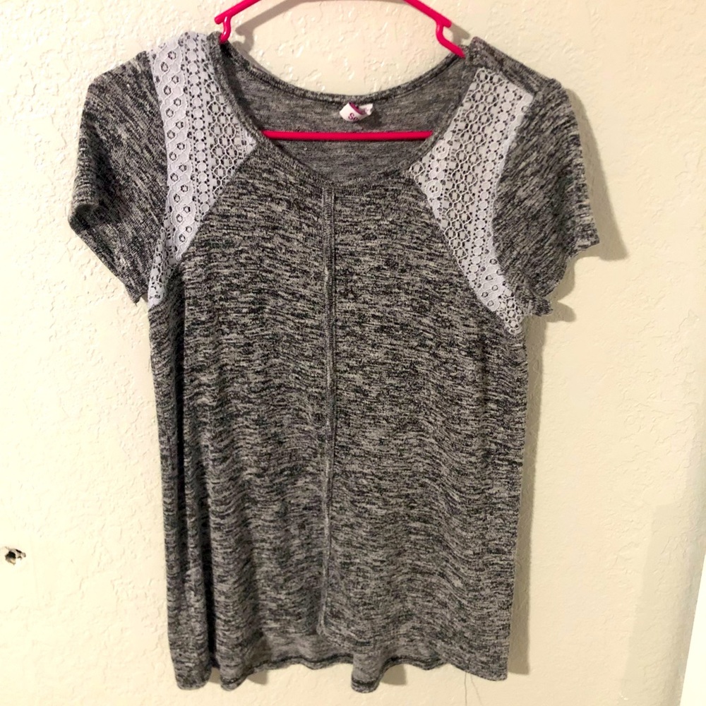 SO girls textured shirt